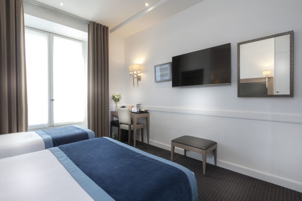 Hotel Elysees Ceramic - Triple Room